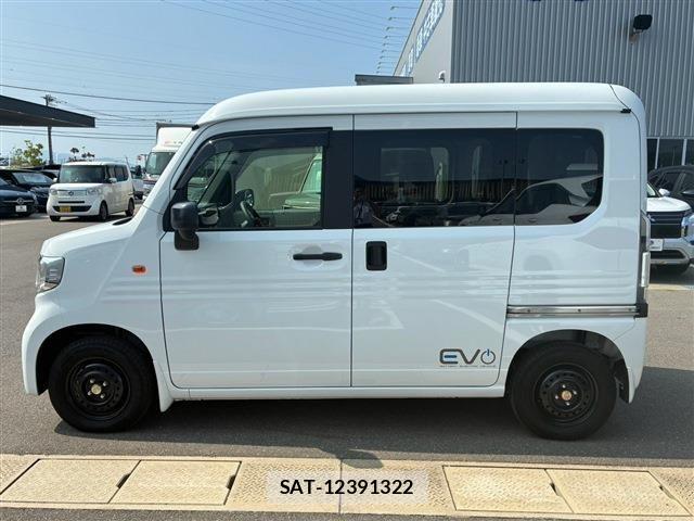 Honda N-VAN e: 2025-01 8871771-8