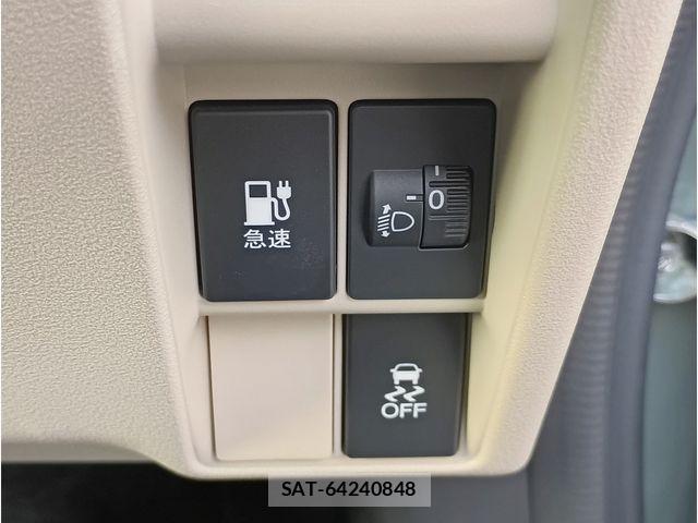Honda N-VAN e: 2024-10 8881394-10