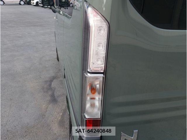 Honda N-VAN e: 2024-10 8881394-21