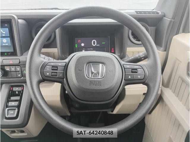 Honda N-VAN e: 2024-10 8881394-6