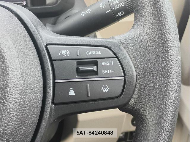 Honda N-VAN e: 2024-10 8881394-8