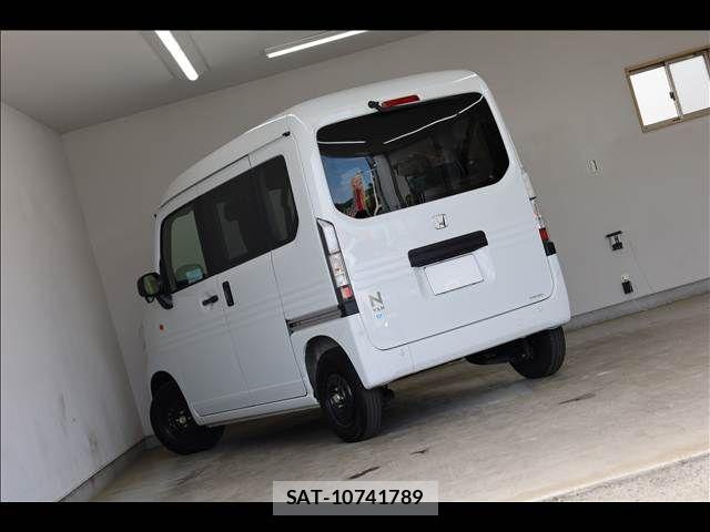 Honda N-VAN 2024-10 7021170-10