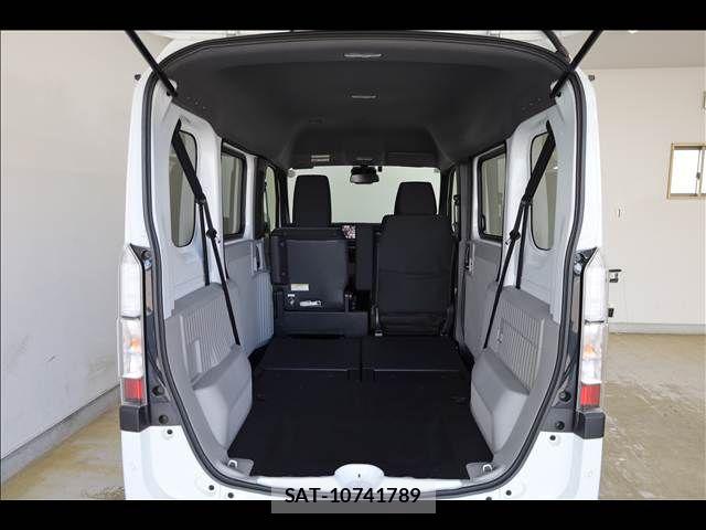 Honda N-VAN 2024-10 7021170-19