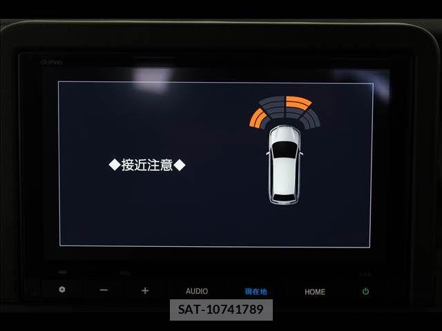 Honda N-VAN 2024-10 7021170-4