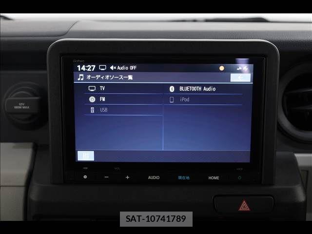 Honda N-VAN 2024-10 7021170-6