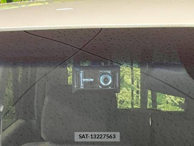 Honda N-WGN 2018-03 496113-8
