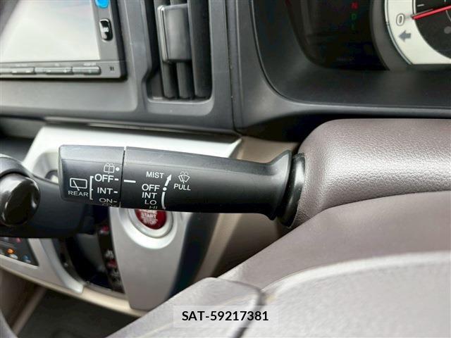Honda N-WGN 2016-09 6677412-18