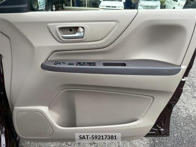 Honda N-WGN 2016-09 6677412-25