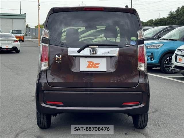 Honda N-WGN 2017-05 6717006-13