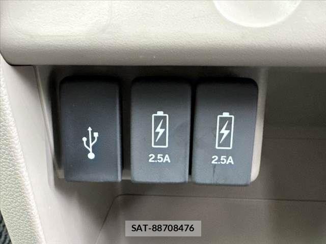 Honda N-WGN 2017-05 6717006-29