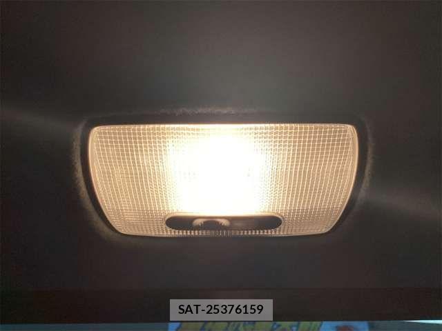 Honda N-WGN 2017-03 6910812-19