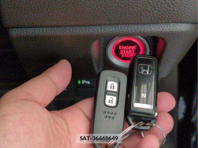 Honda N-WGN 2023-09 7021176-12