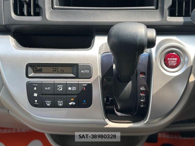 Honda N-WGN 2014-02 7223221-12
