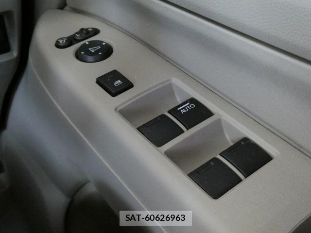Honda N-WGN 2014-01 7456587-24