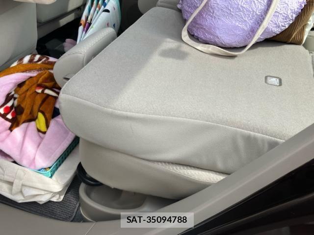 Honda N-WGN 2014-02 7619024-9