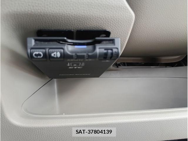 Honda N-WGN 2013-11 7726898-12