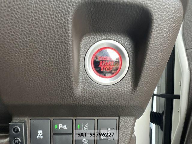 Honda N-WGN 2023-06 7980455-14