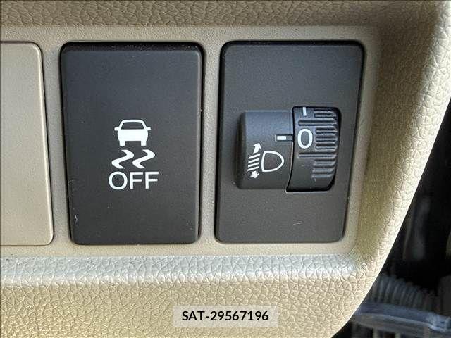 Honda N-WGN 2015-09 7980468-14
