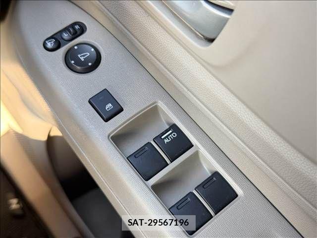 Honda N-WGN 2015-09 7980468-28