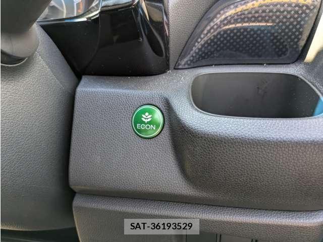 Honda N-WGN 2015-11 7980466-24