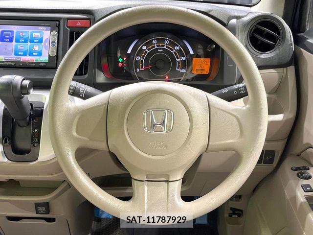Honda N-WGN 2015-09 8209396-10