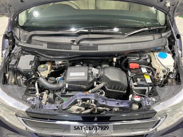 Honda N-WGN 2015-09 8209396-17