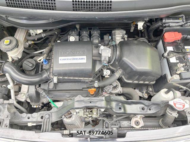 Honda N-WGN 2016-04 8209392-16