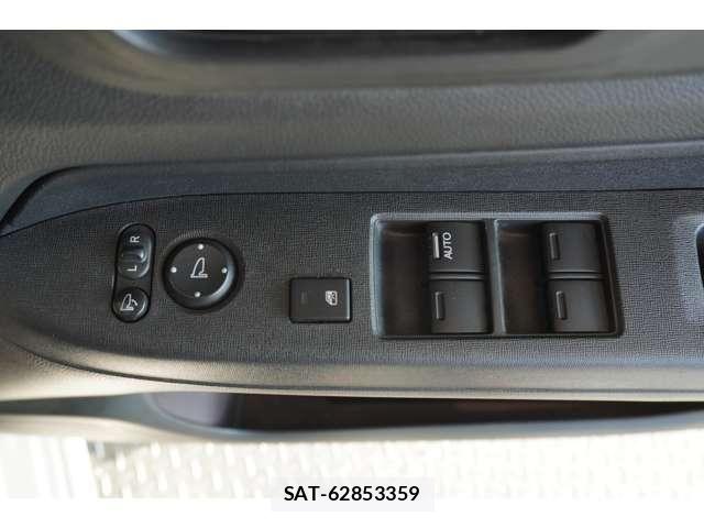 Honda N-WGN 2013-12 8209395-21