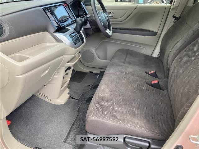 Honda N-WGN 2017-08 8209394-16