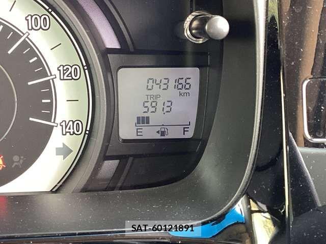Honda N-WGN 2018-04 8231198-12