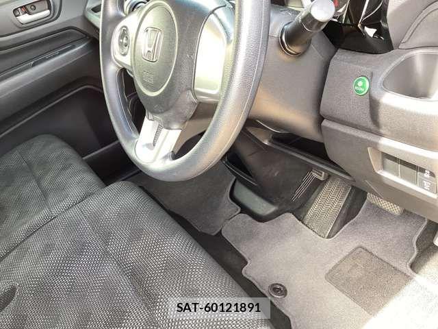 Honda N-WGN 2018-04 8231198-14