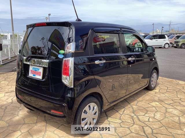 Honda N-WGN 2018-04 8231198-8