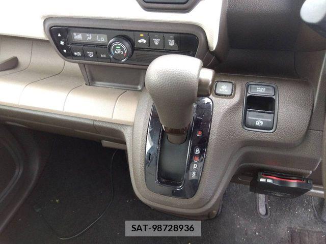 Honda N-WGN 2023-06 8231196-9