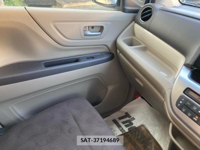 Honda N-WGN 2018-10 8246255-21