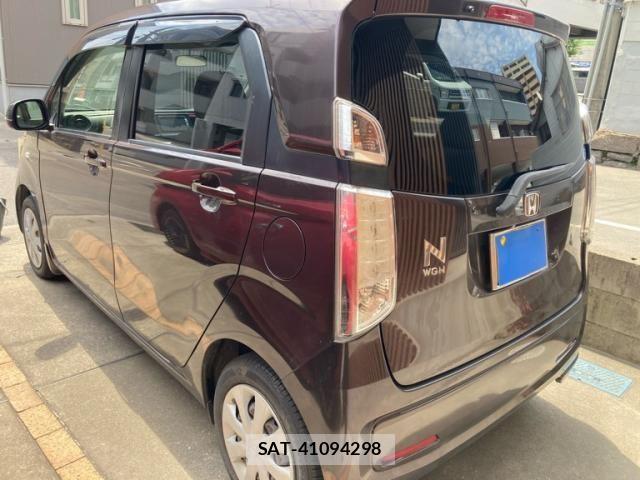 Honda N-WGN 2014-03 8334882-4