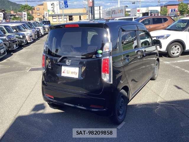Honda N-WGN 2018-03 8367968-5
