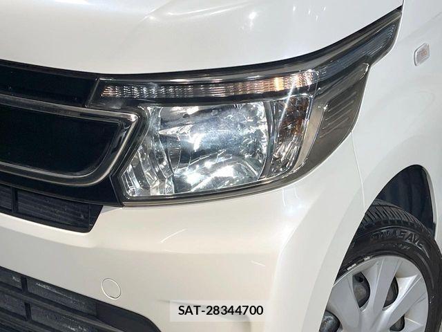 Honda N-WGN 2015-12 8367972-11
