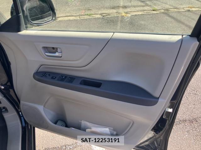 Honda N-WGN 2018-03 8367983-14