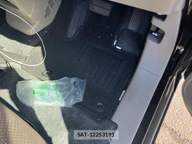 Honda N-WGN 2018-03 8367983-15
