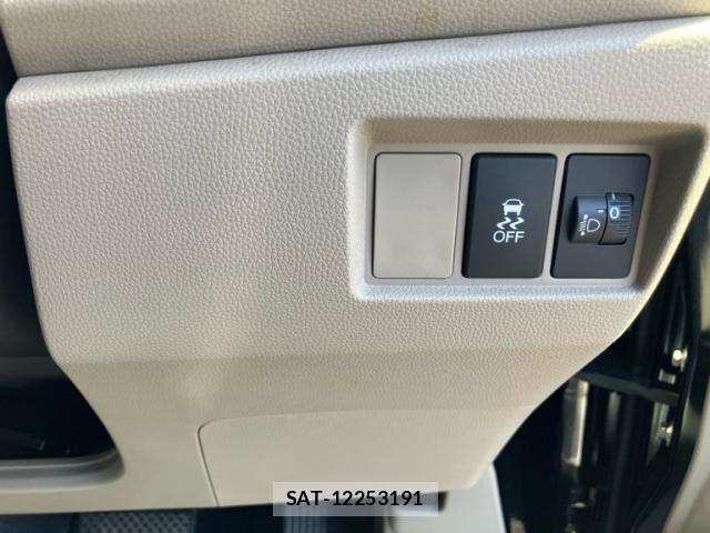 Honda N-WGN 2018-03 8367983-17