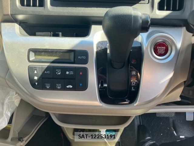 Honda N-WGN 2018-03 8367983-19