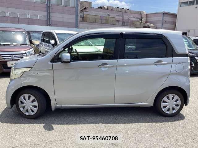 Honda N-WGN 2017-03 8367969-10