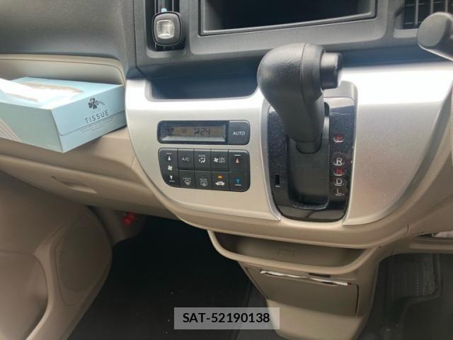 Honda N-WGN 2015-10 8414192-21