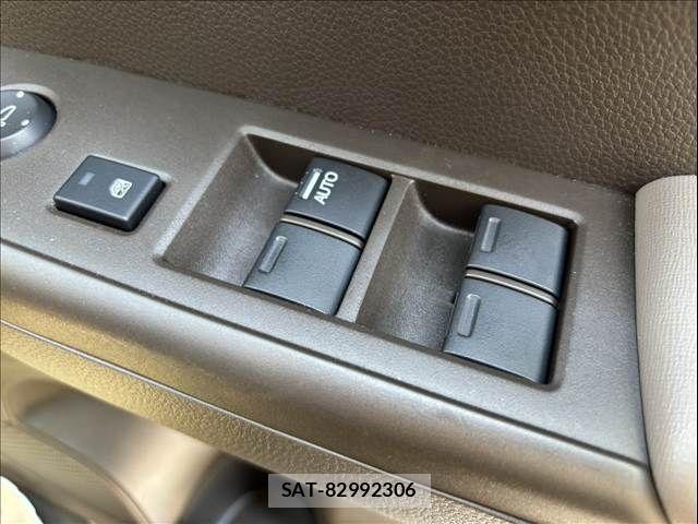 Honda N-WGN 2024-06 8526437-26