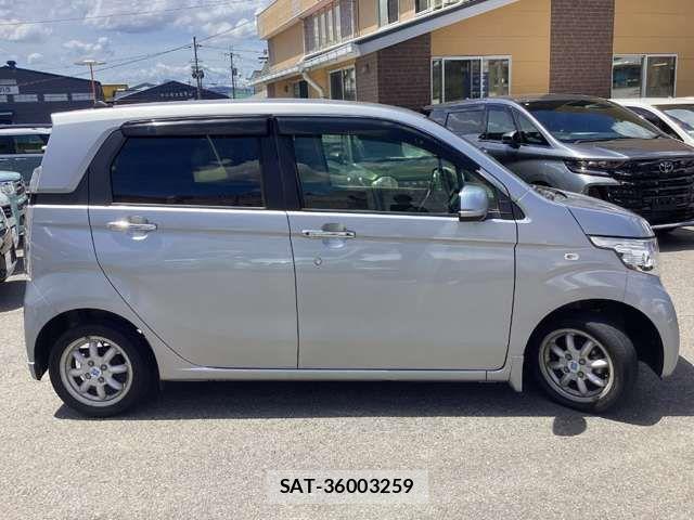 Honda N-WGN 2017-03 8628253-17