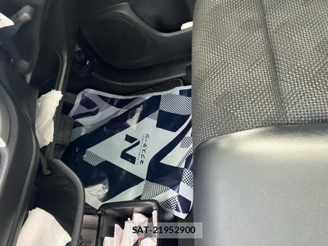 Honda N-WGN 2015-09 8628259-11