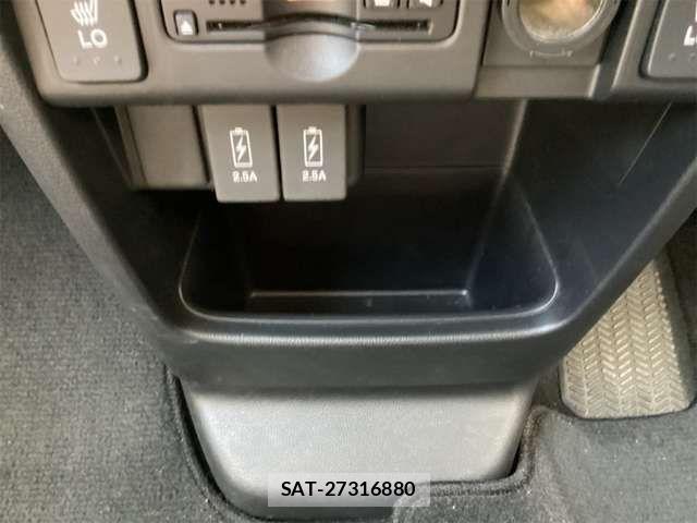 Honda N-WGN 2019-06 8628251-5