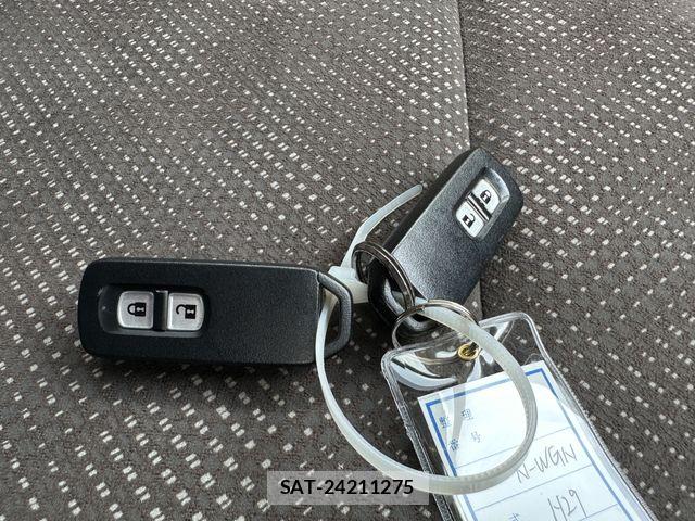 Honda N-WGN 2017-03 8660861-16