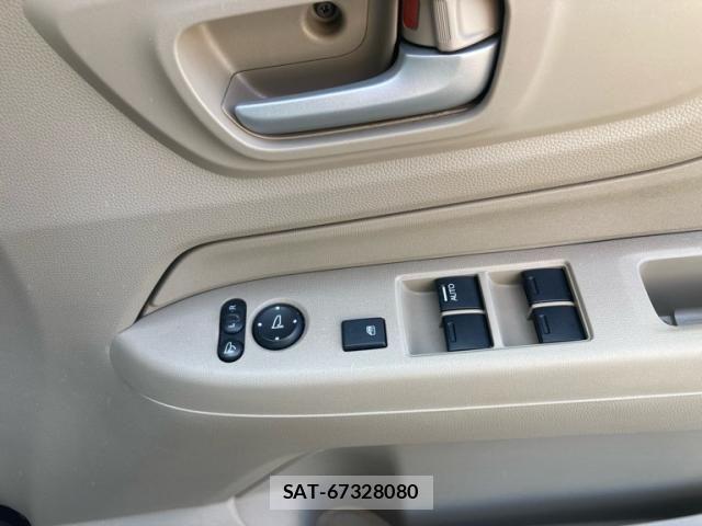Honda N-WGN 2015-12 8660867-15