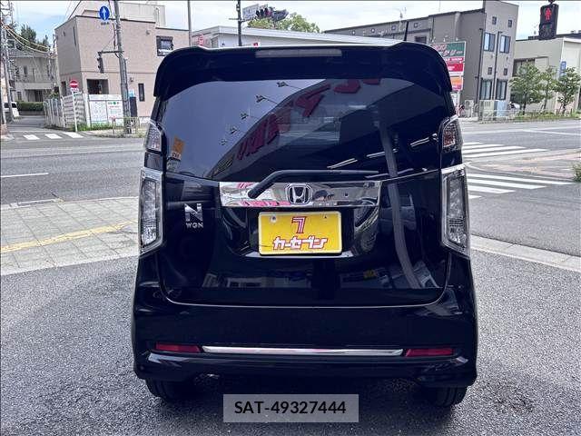 Honda N-WGN 2015-09 8666704-11